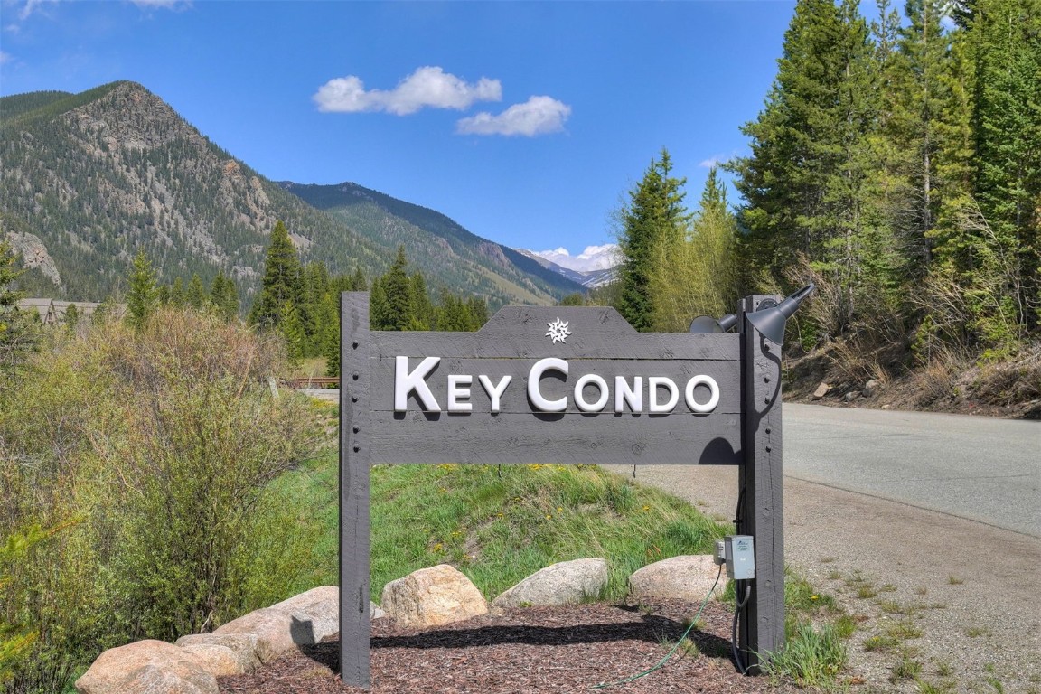 1473 East Keystone Road, Unit 2933 Keystone, CO 80435 - Photo 17 of 18 a street sign sitting on top of a road