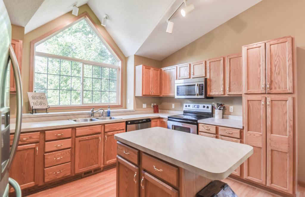 1015 Ridge Street Jordan, MN 55352 - Photo 13 of 30 Gallery Image 13