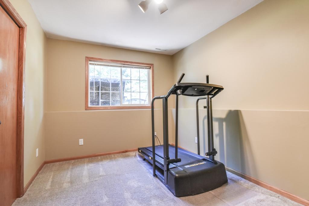 1015 Ridge Street Jordan, MN 55352 - Photo 29 of 30 Gallery Image 29
