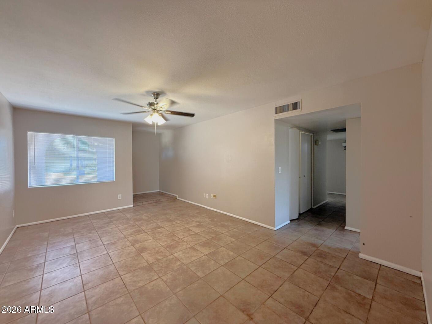 4826 West Hatcher Road Glendale, AZ 85302 - Photo 2 of 18