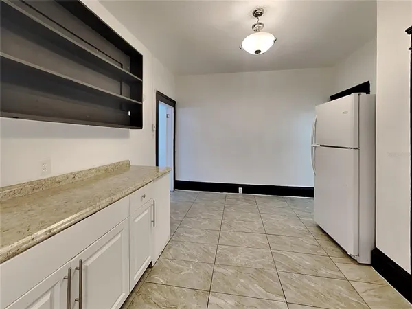 $1,199 | 115 South Grandview Avenue, Unit 1, Daytona Beach, FL 32118