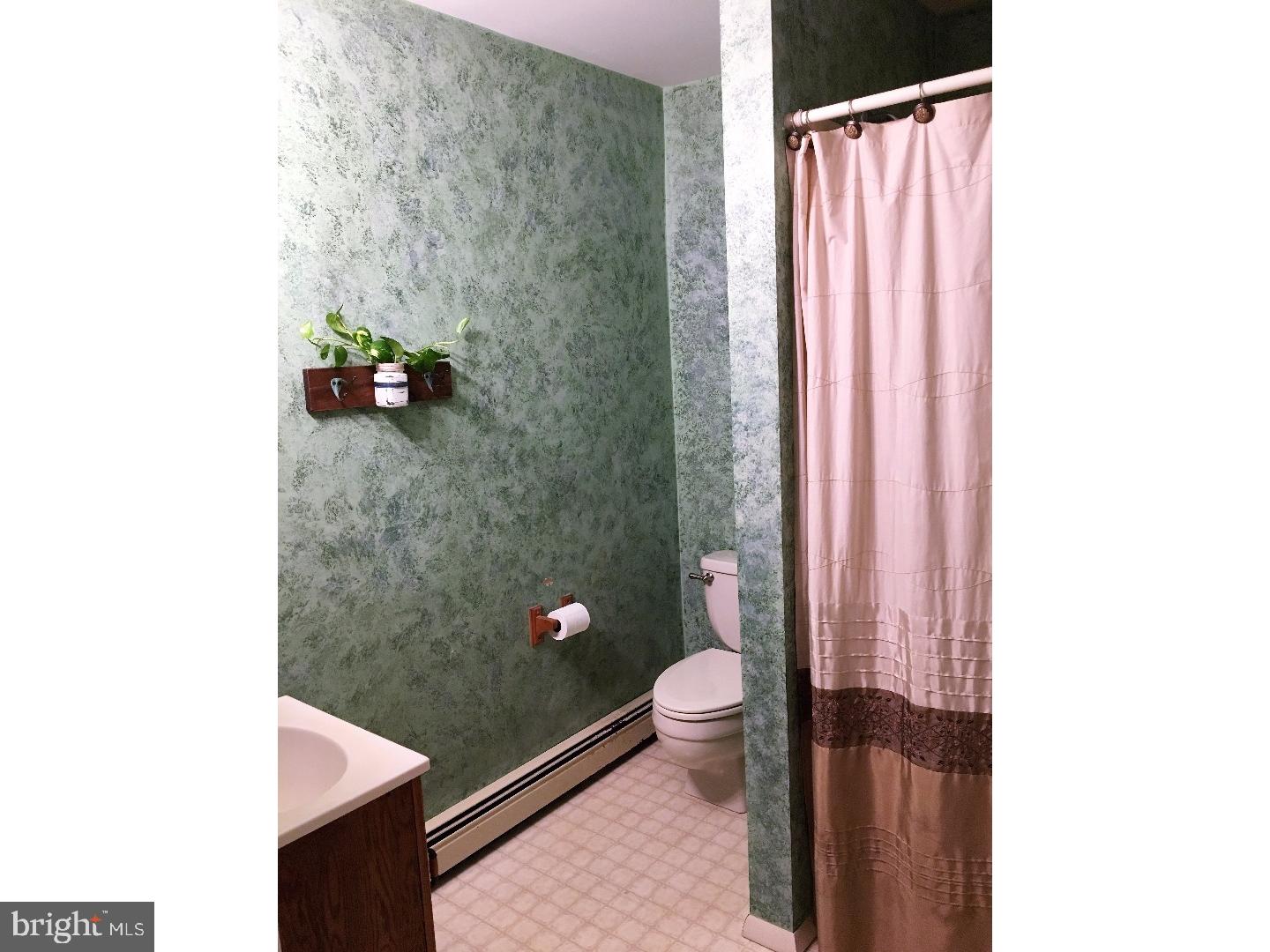 53 Duane Road Doylestown, PA 18901 - Photo 8 of 20