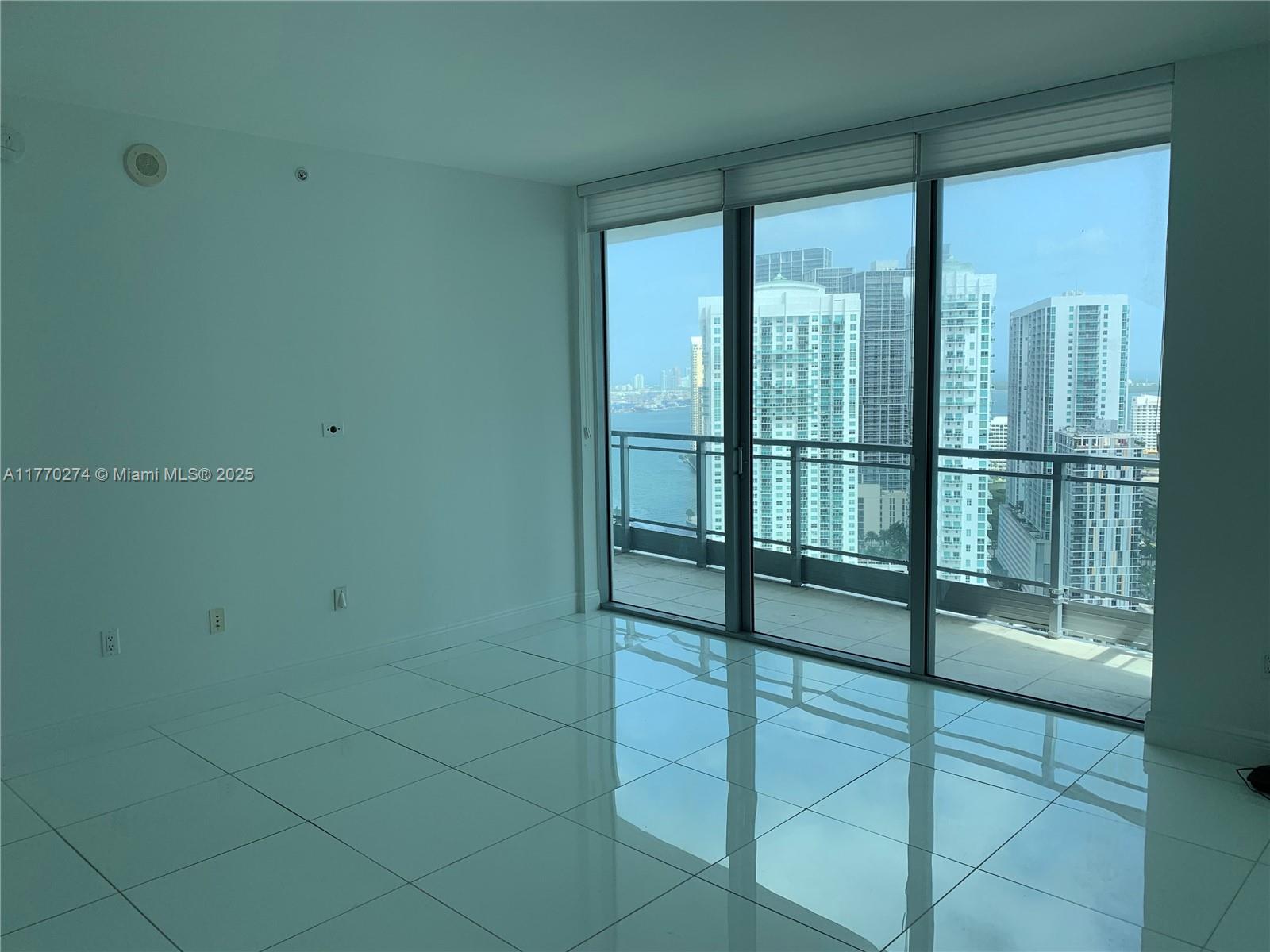 90 Southwest 3rd Street, Unit 3610 Miami, FL 33130 - Photo 12 of 38