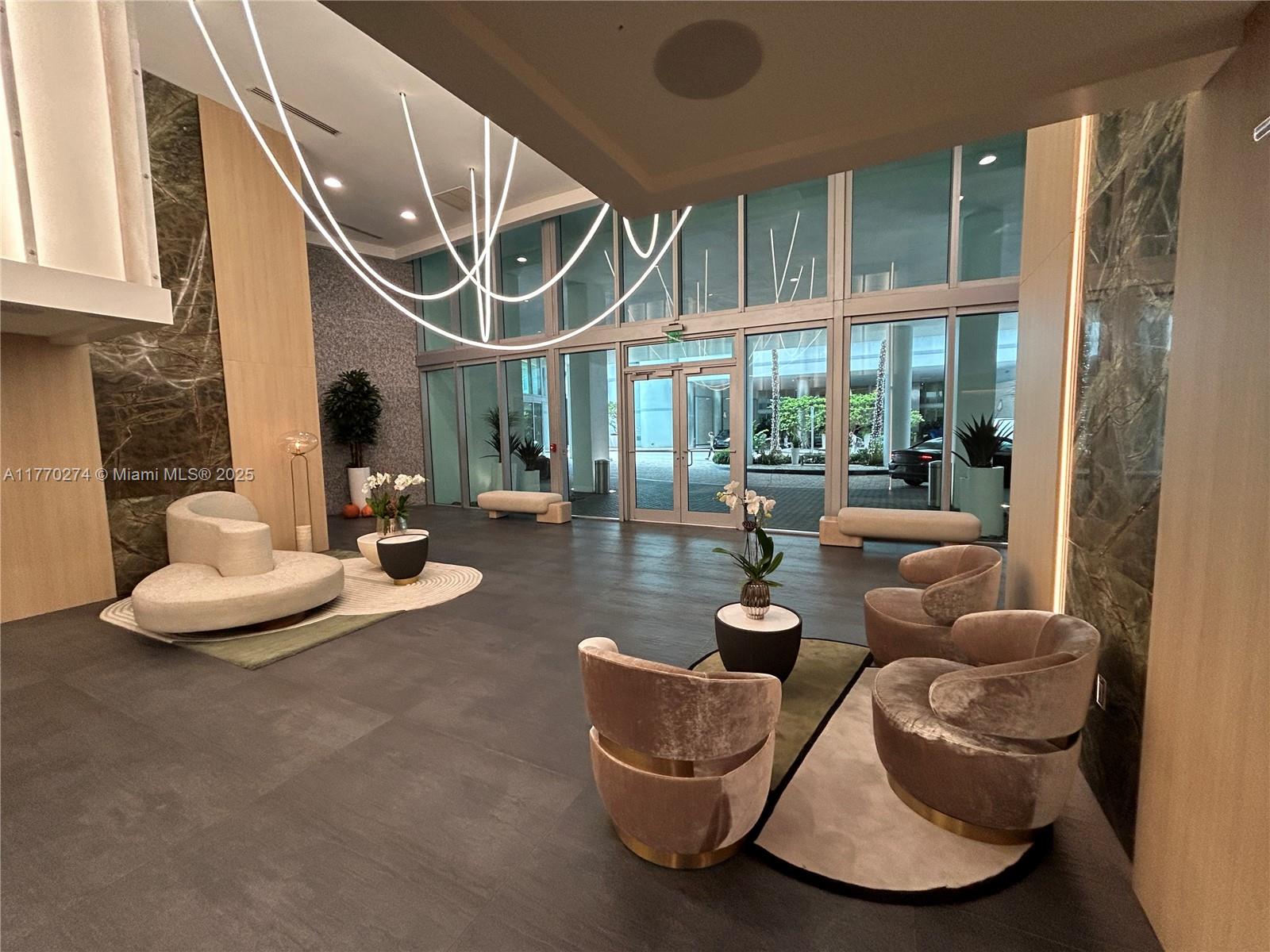 90 Southwest 3rd Street, Unit 3610 Miami, FL 33130 - Photo 18 of 38