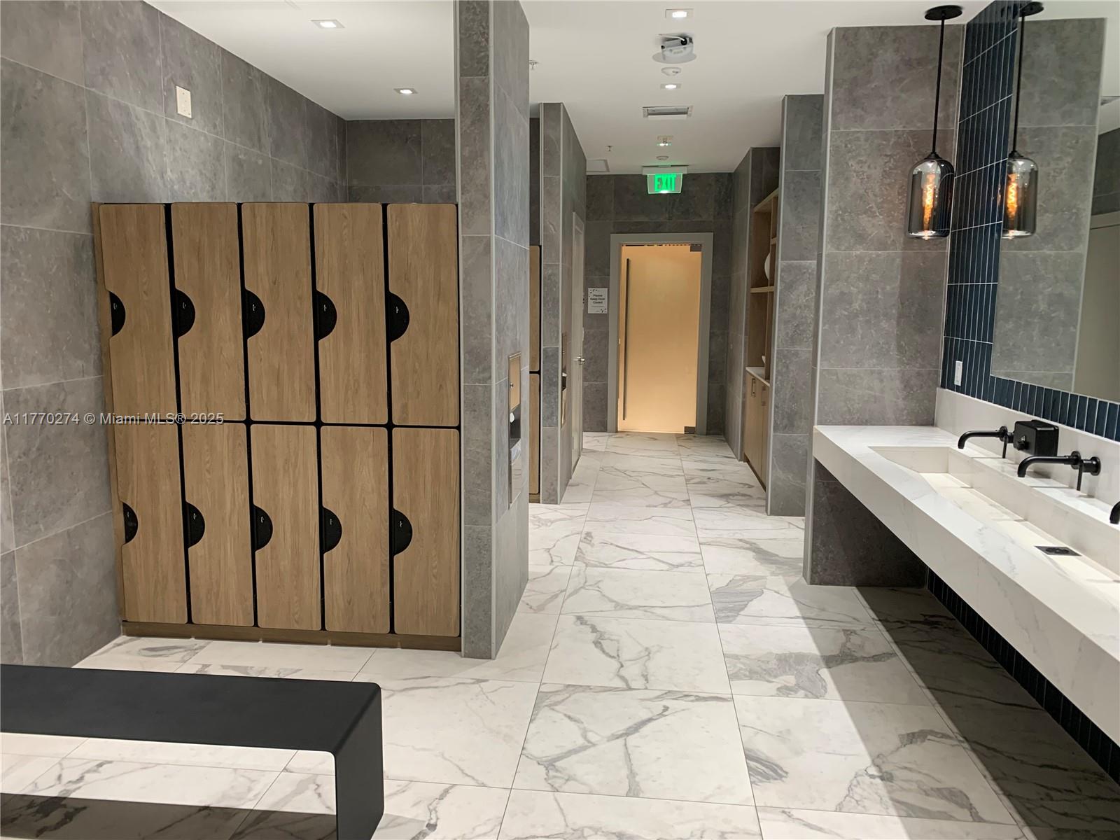 90 Southwest 3rd Street, Unit 3610 Miami, FL 33130 - Photo 32 of 38