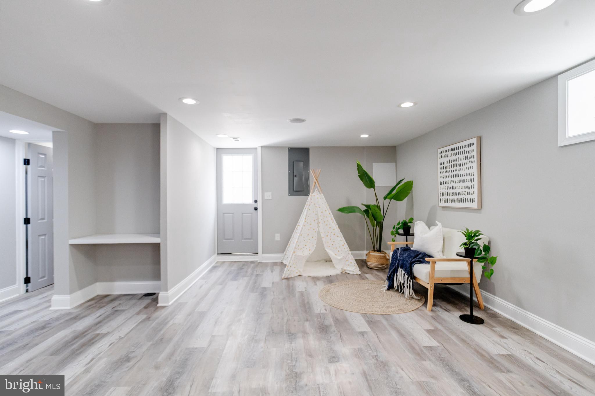 1829 Hanford Road Baltimore, MD 21237 - Photo 28 of 36