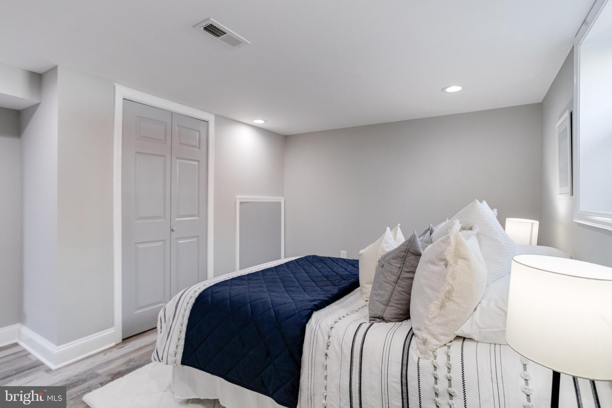 1829 Hanford Road Baltimore, MD 21237 - Photo 31 of 36