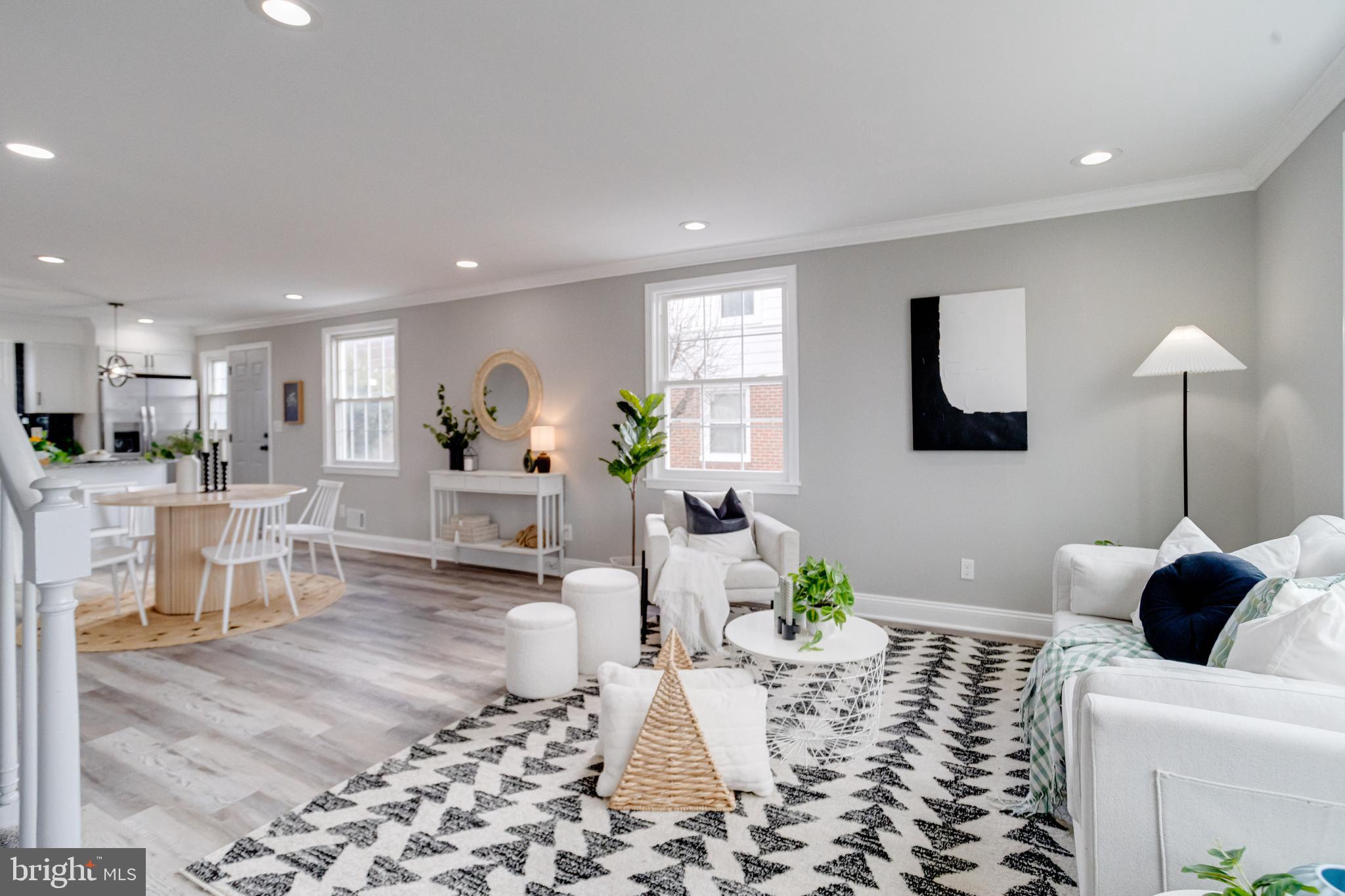 1829 Hanford Road Baltimore, MD 21237 - Photo 4 of 36