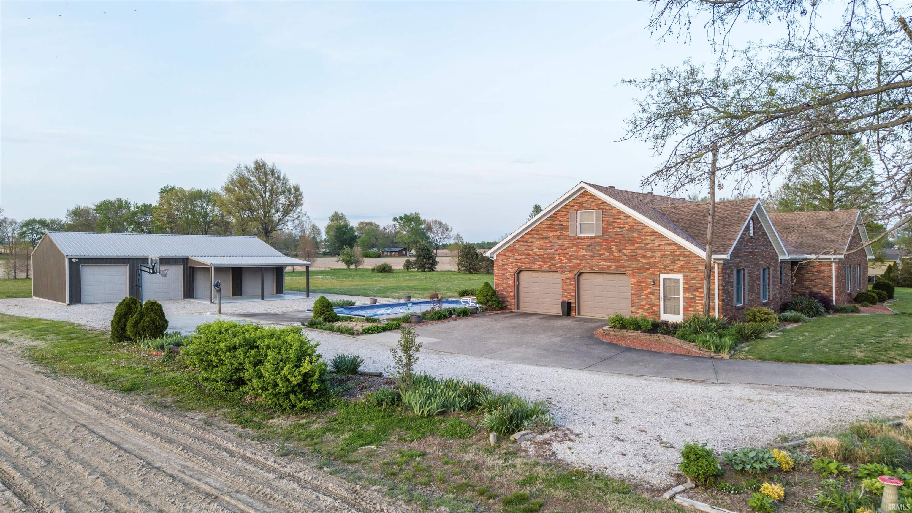 10866 Millersburg Road Chandler, IN 47610 - Photo 3 of 36