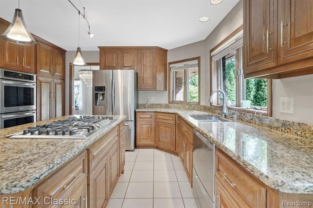 3049 Walnut Lake Road West Bloomfield, MI 48322 - Photo 18 of 53 Gallery Image 18