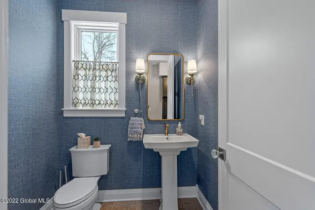 $1,089,000 | 2 Northbrook Drive, Saratoga Springs, NY 12866