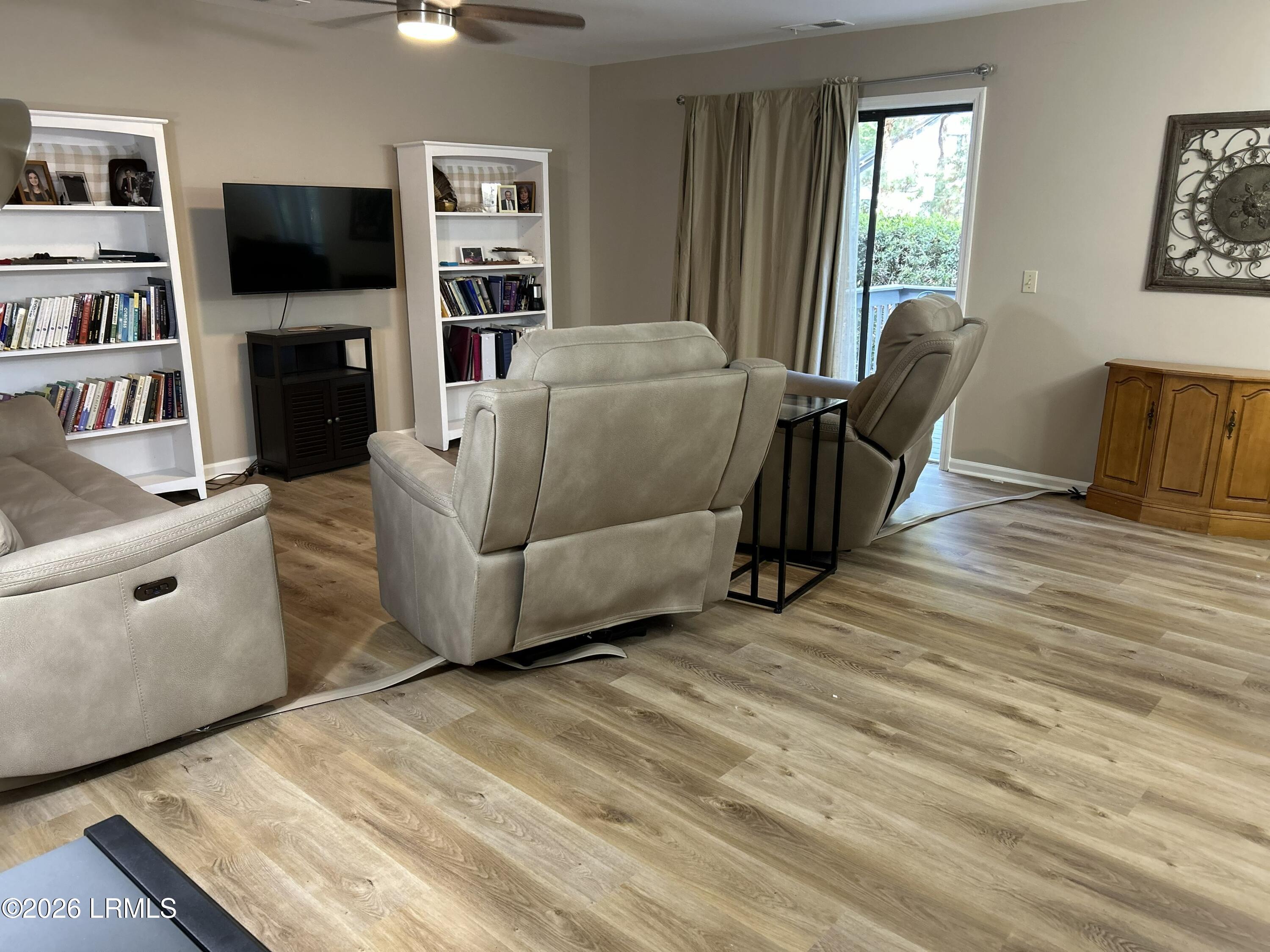 41 Wee Road Hilton Head Island, SC 29926 - Photo 10 of 13 Bethany Gonyea - 10. Living room