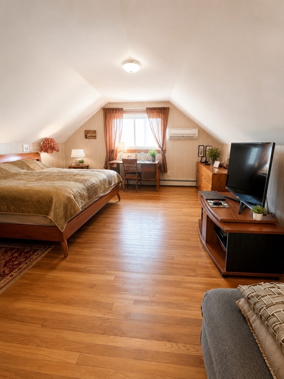 17 Retrop Road Natick, MA 01760 - Photo 6 of 13