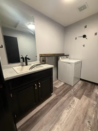 $259,900 | 2122 Willow Trail, North Mankato, MN 56003