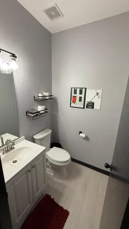 $259,900 | 2122 Willow Trail, North Mankato, MN 56003