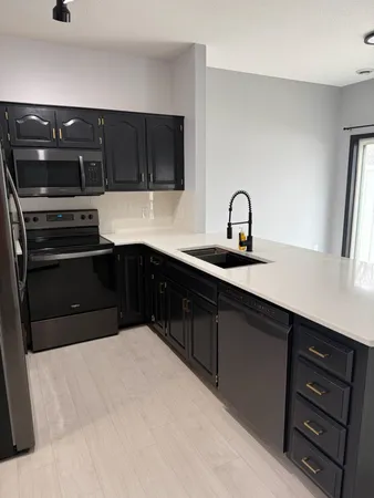 $259,900 | 2122 Willow Trail, North Mankato, MN 56003