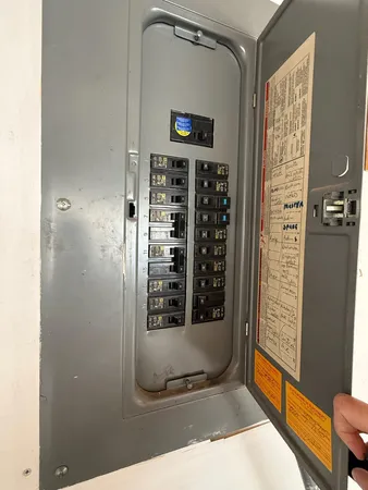 $259,900 | 2122 Willow Trail, North Mankato, MN 56003