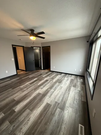 $259,900 | 2122 Willow Trail, North Mankato, MN 56003