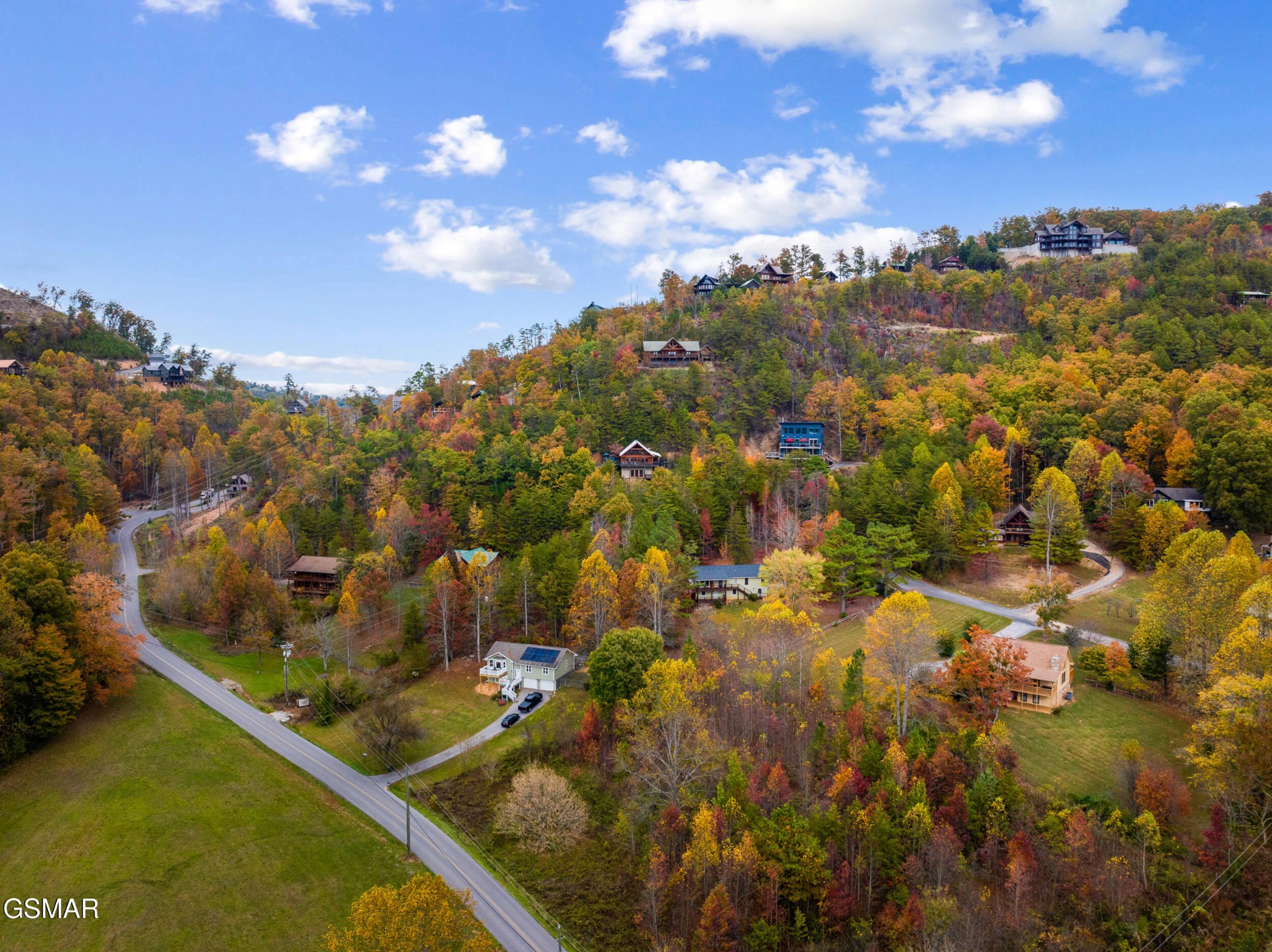 1921 Buds Ridge Way Sevierville, TN 37862 - Photo 3 of 34