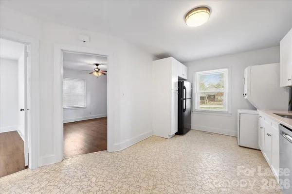 $1,350 | 5711 Oak Drive, Charlotte, NC 28216