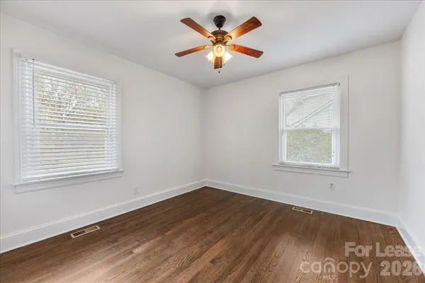 $1,350 | 5711 Oak Drive, Charlotte, NC 28216