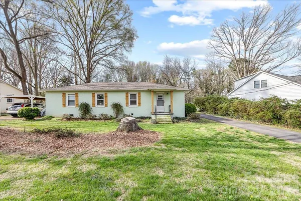 $1,350 | 5711 Oak Drive, Charlotte, NC 28216