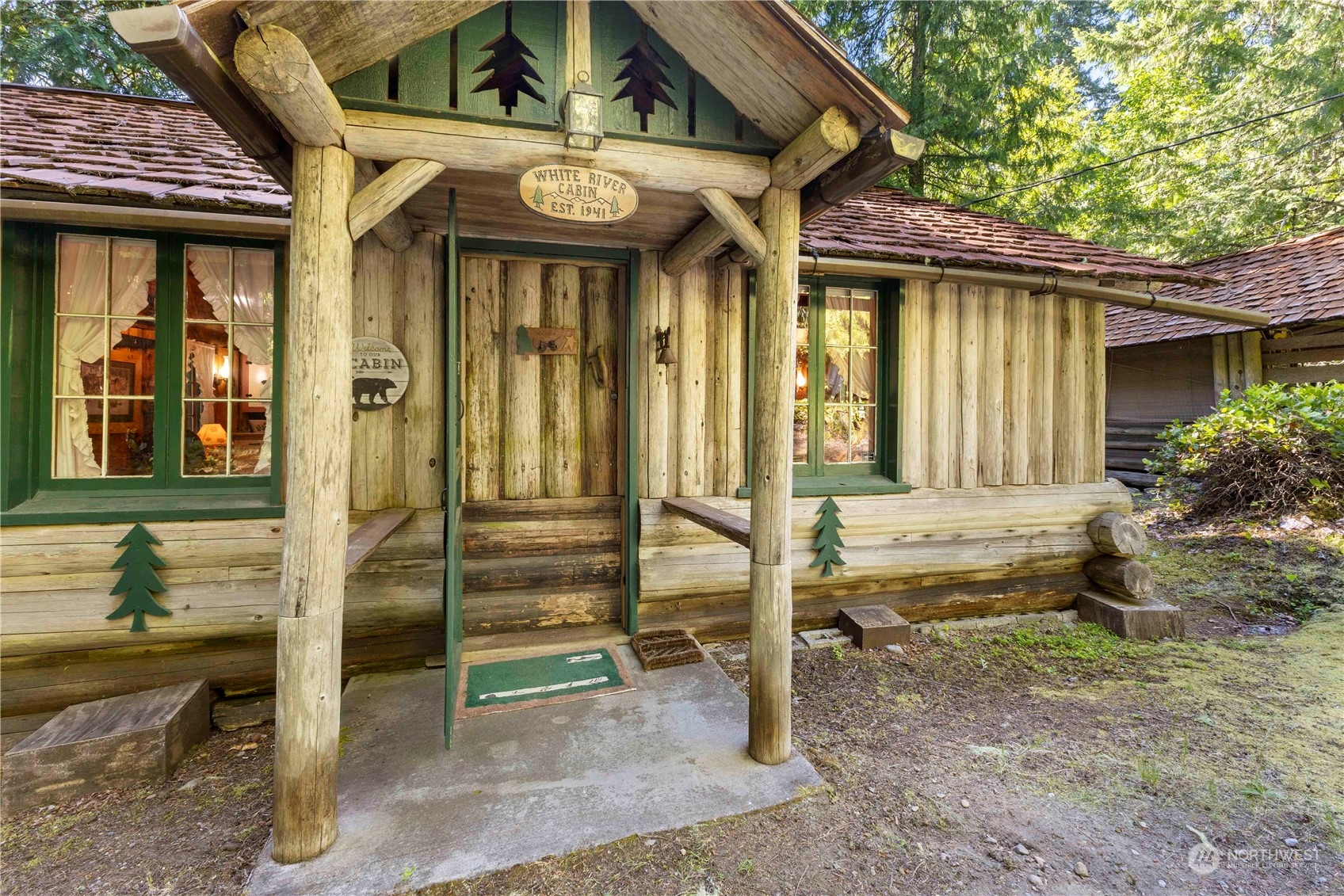 9 The Dalles Enumclaw, WA 98022 - Photo 4 of 21 a view of a house with a outdoor space
