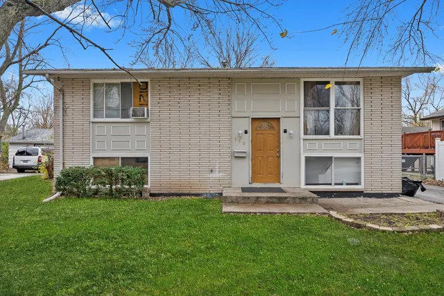 $154,900 | 350 East Tulip Drive, Glenwood, IL 60425