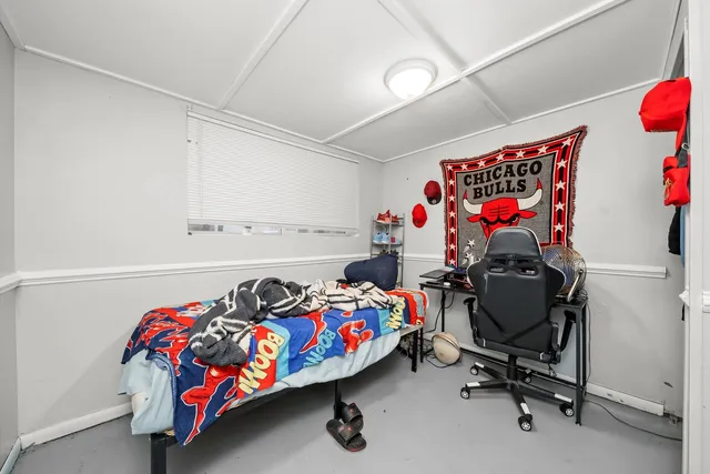 $154,900 | 350 East Tulip Drive, Glenwood, IL 60425