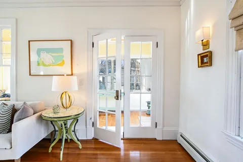 $699,900 | 6 Clinton Place, New Bedford, MA 02740