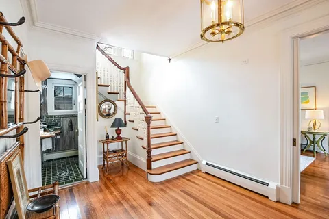 $699,900 | 6 Clinton Place, New Bedford, MA 02740