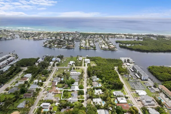 $4,199 | 711 Northeast 8th Avenue, Boynton Beach, FL 33435
