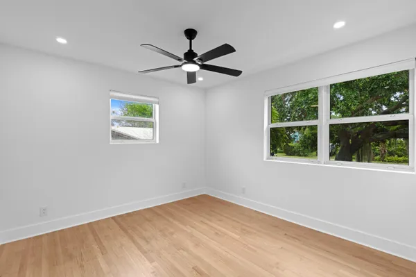 $4,199 | 711 Northeast 8th Avenue, Boynton Beach, FL 33435