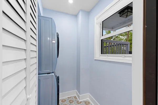 $4,199 | 711 Northeast 8th Avenue, Boynton Beach, FL 33435