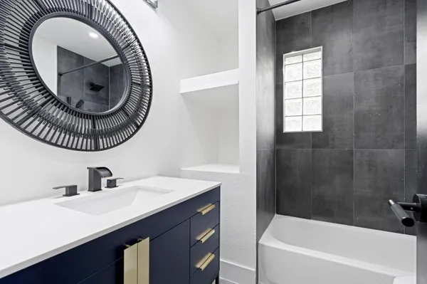 $4,199 | 711 Northeast 8th Avenue, Boynton Beach, FL 33435