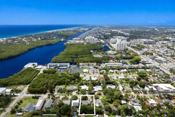 $4,199 | 711 Northeast 8th Avenue, Boynton Beach, FL 33435