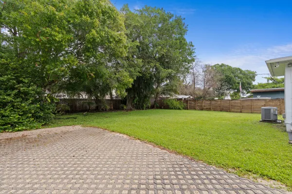 $4,199 | 711 Northeast 8th Avenue, Boynton Beach, FL 33435