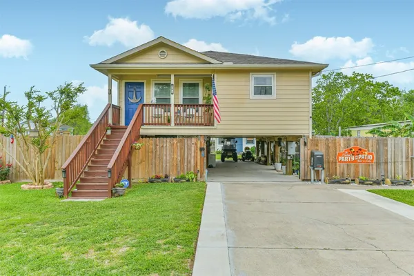 $250,000 | 448 7th Street, Dickinson, TX 77539