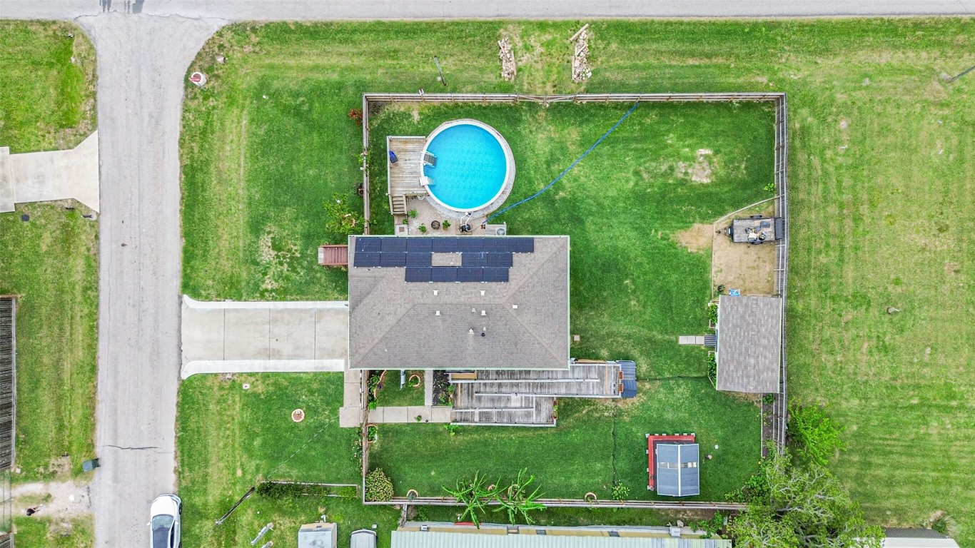 448 7th Street Dickinson, TX 77539 - Photo 5 of 32