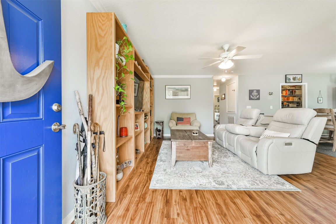 448 7th Street Dickinson, TX 77539 - Photo 10 of 32