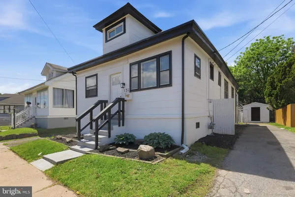 $345,000 | 131 Homecrest Avenue, Ewing, NJ 08638