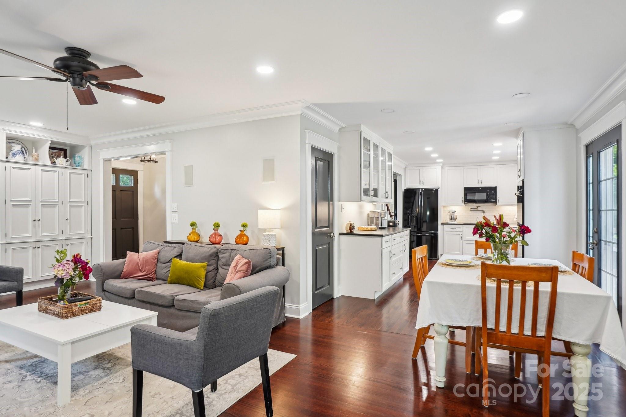 3918 Rea Road Charlotte, NC 28226 - Photo 5 of 44 Gallery Image 5