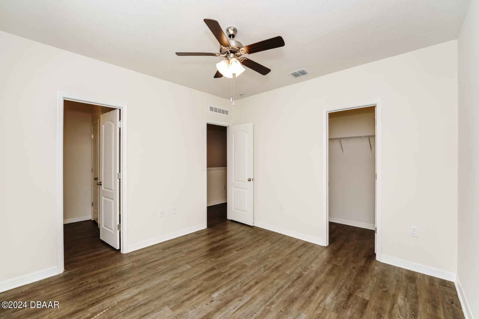 46 Center Grande Road Ormond Beach, FL 32174 - Photo 5 of 20 006-photo-main-bedroom-13669902