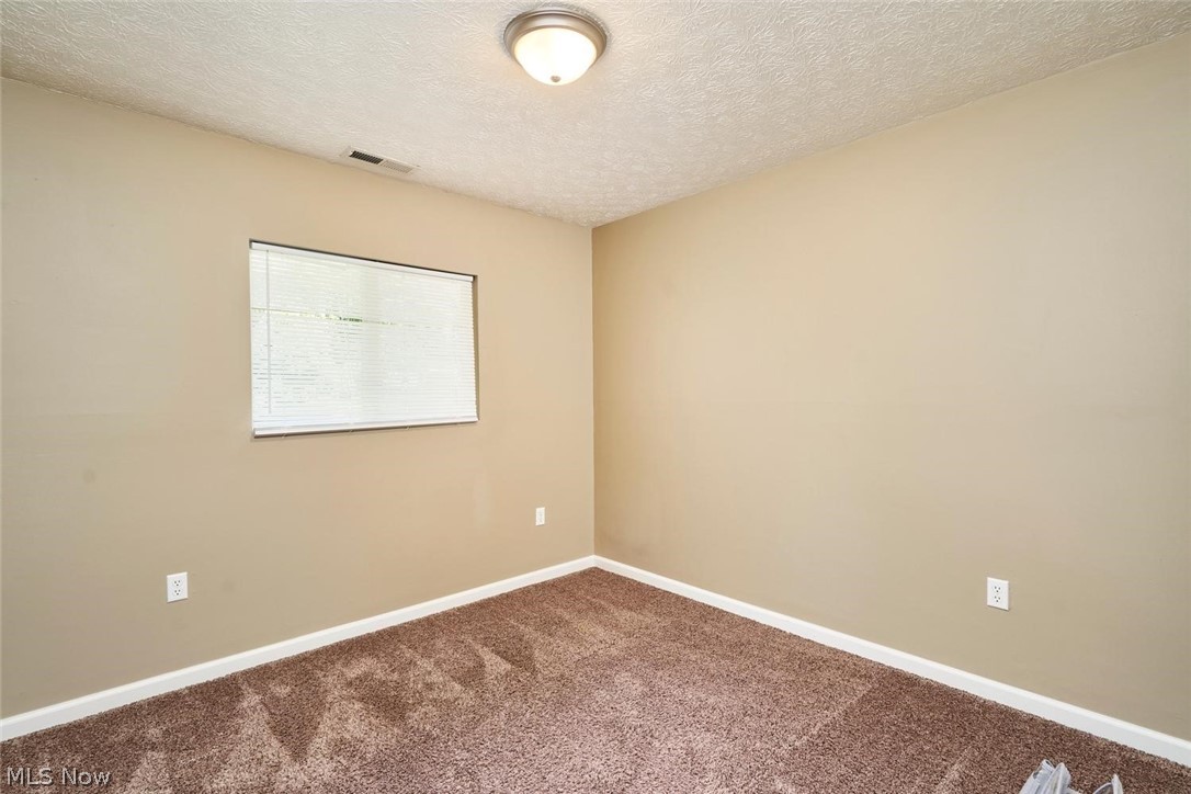 890-892 Irish Road Kent, OH 44240 - Photo 10 of 16