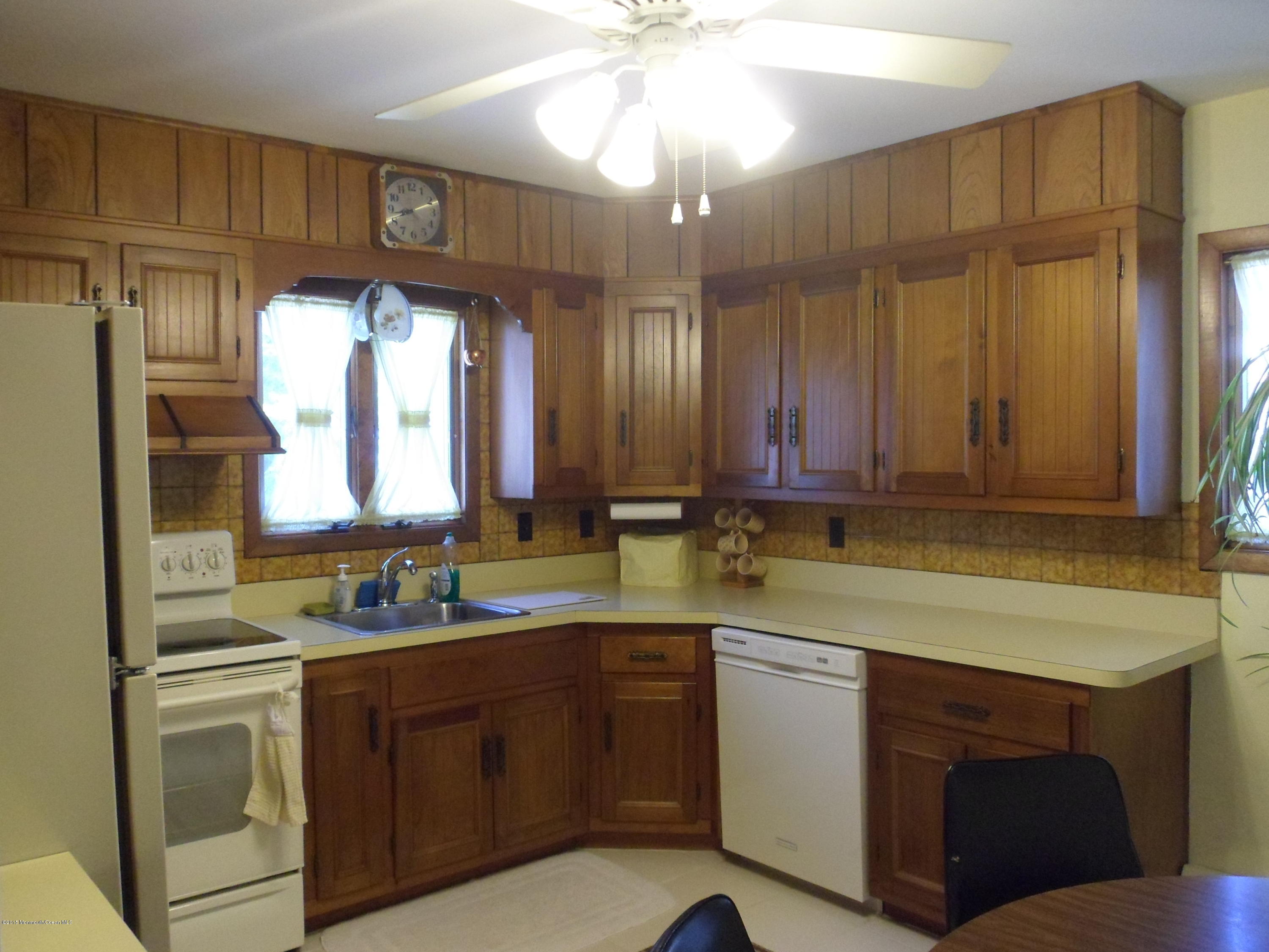 1220 Sleepy Hollow Road Point Pleasant, NJ 08742 - Photo 7 of 14 SAM_2462