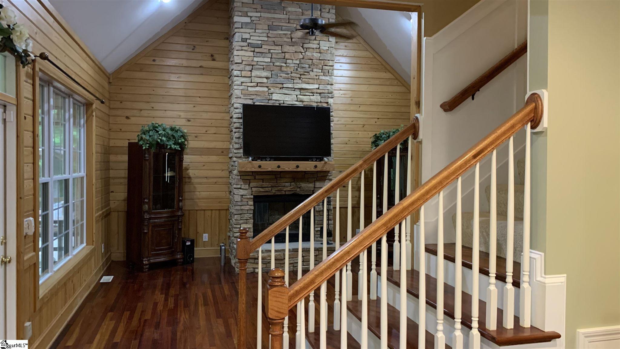 222 McCall Road Simpsonville, SC 29680 - Photo 5 of 34