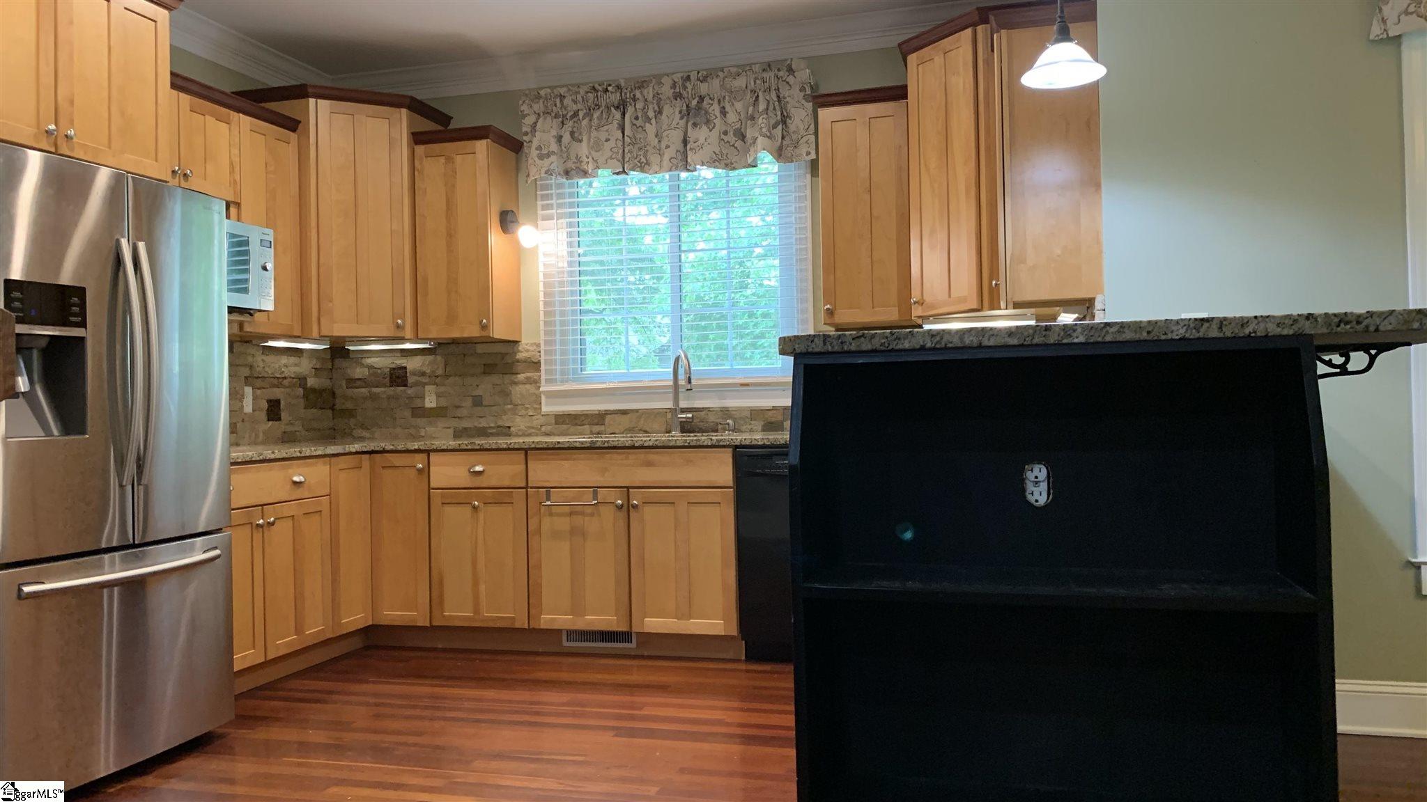 222 McCall Road Simpsonville, SC 29680 - Photo 8 of 34