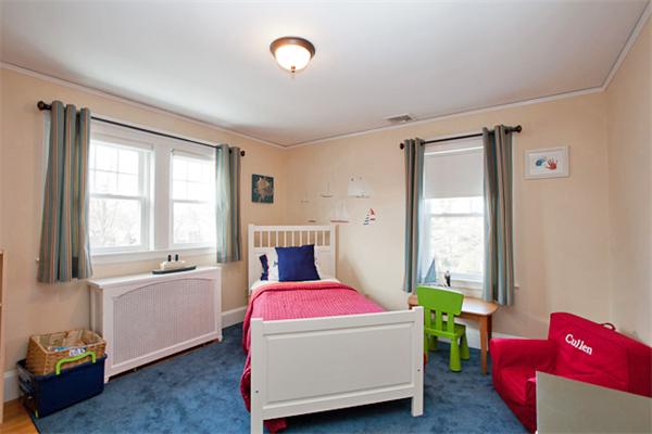 157 Butler Road Quincy, MA 02169 - Photo 6 of 12 Gallery Image 6