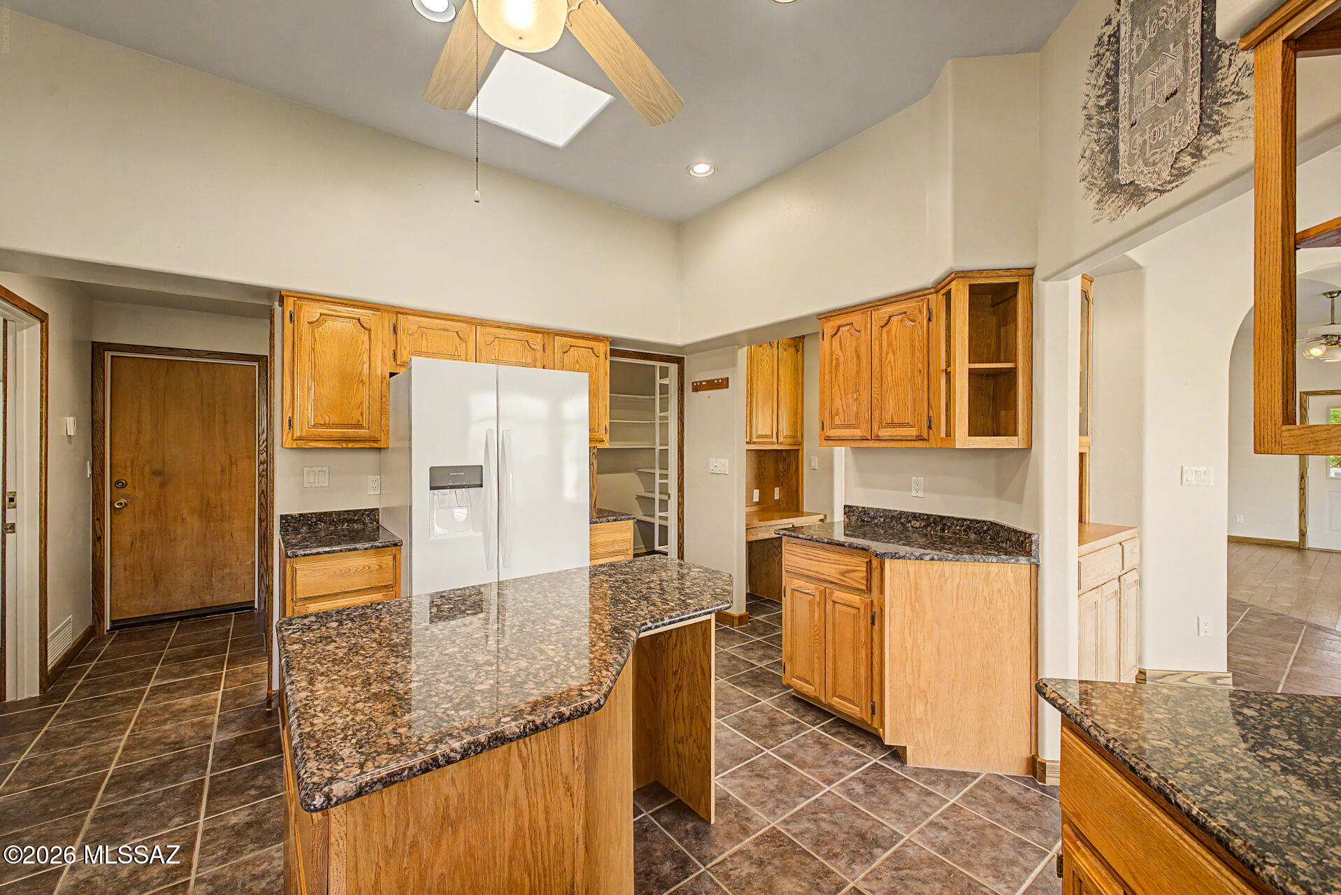 15660 North Pharlap Road Tucson, AZ 85739 - Photo 26 of 49 Kitchen