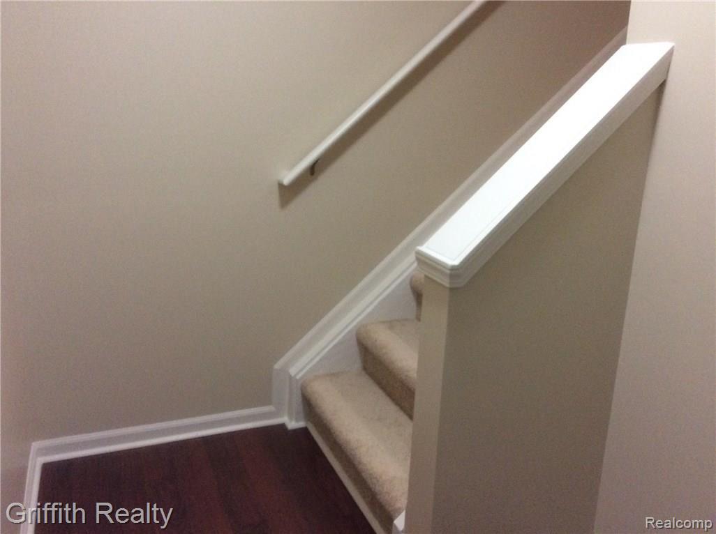 4039 Hampton Ridge Boulevard, Unit 5 Howell, MI 48843 - Photo 18 of 23 IMG_5290.JPG